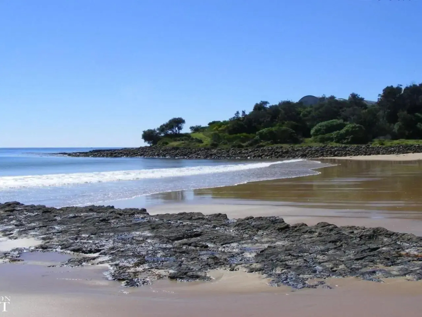 Cleveland Place - walk to beach and shops