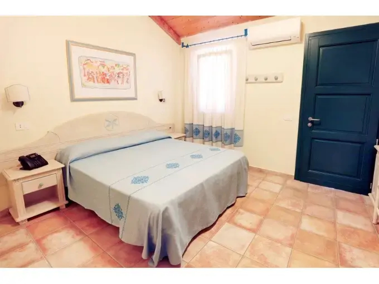 Marina Rey Beach Resort