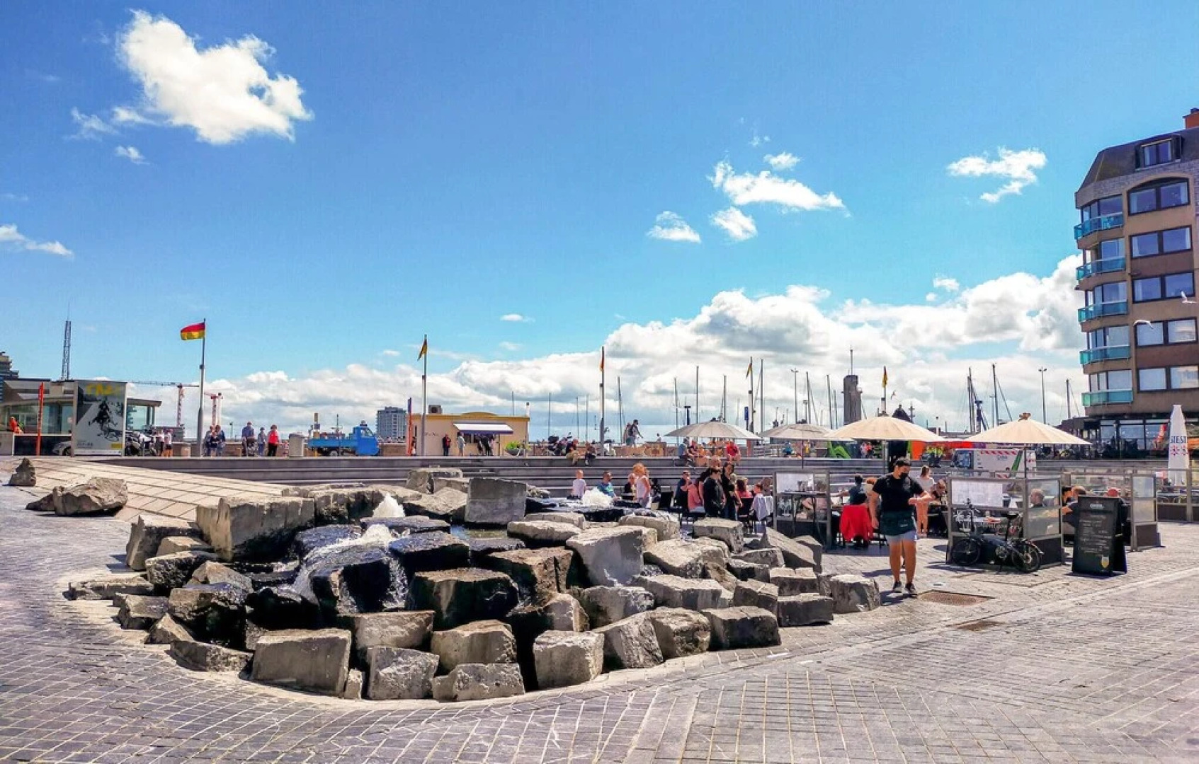 Nice Apartment in Oostende With Outdoor Swimming Pool, Wifi and 2 Bedrooms