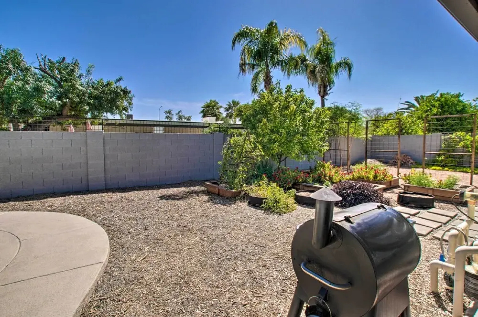 Modern Mesa Escape w/ Pool < 5 Mi to Downtown