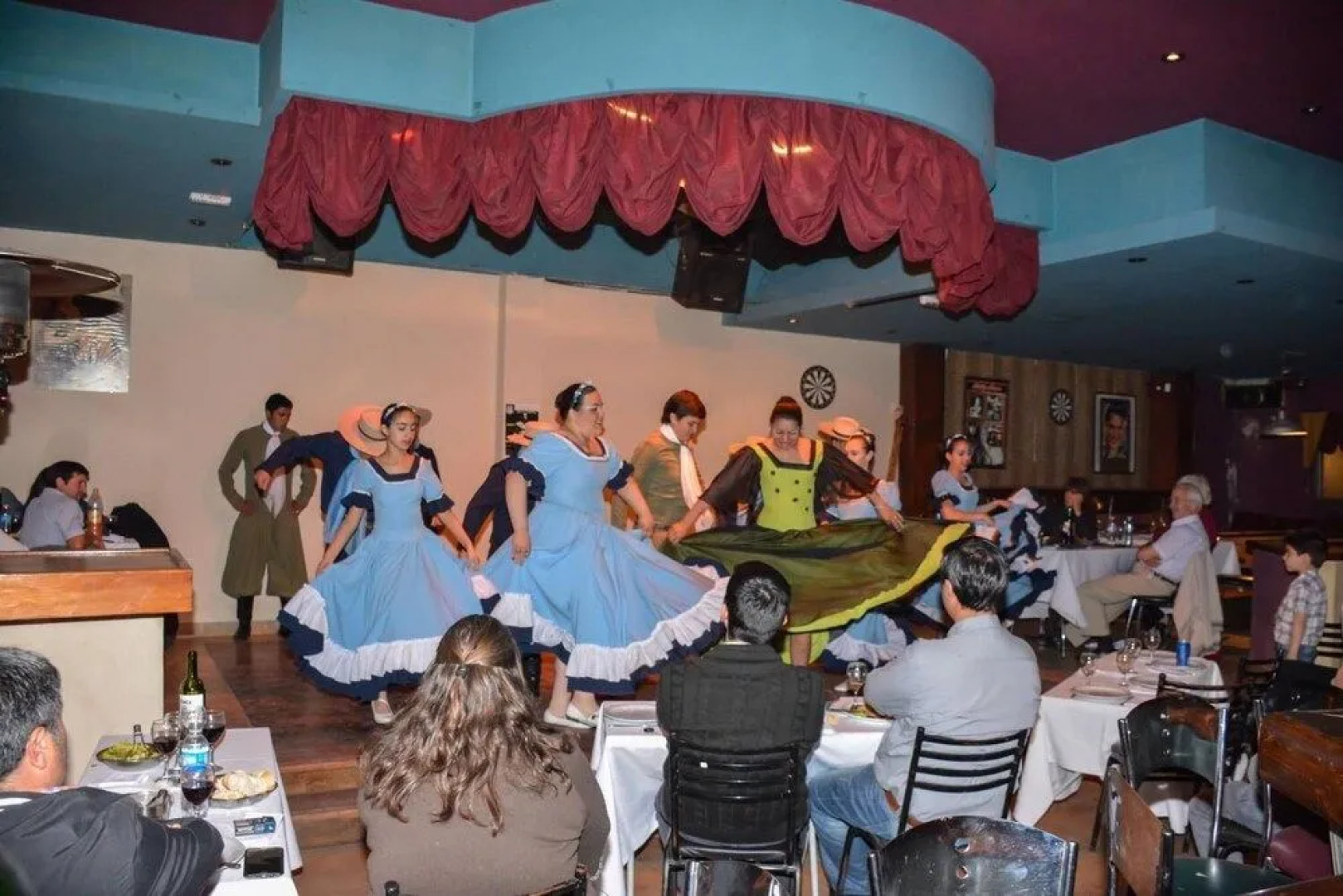 LAS MORAS multiespacio