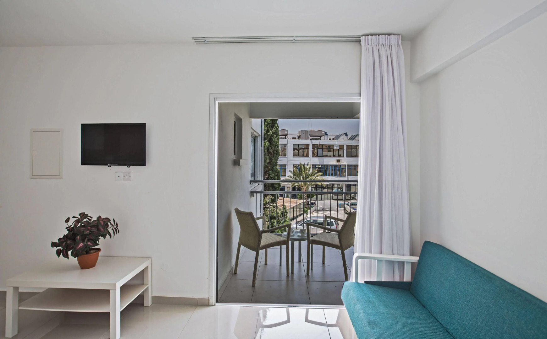 Tsokkos Holiday Hotel Apartments