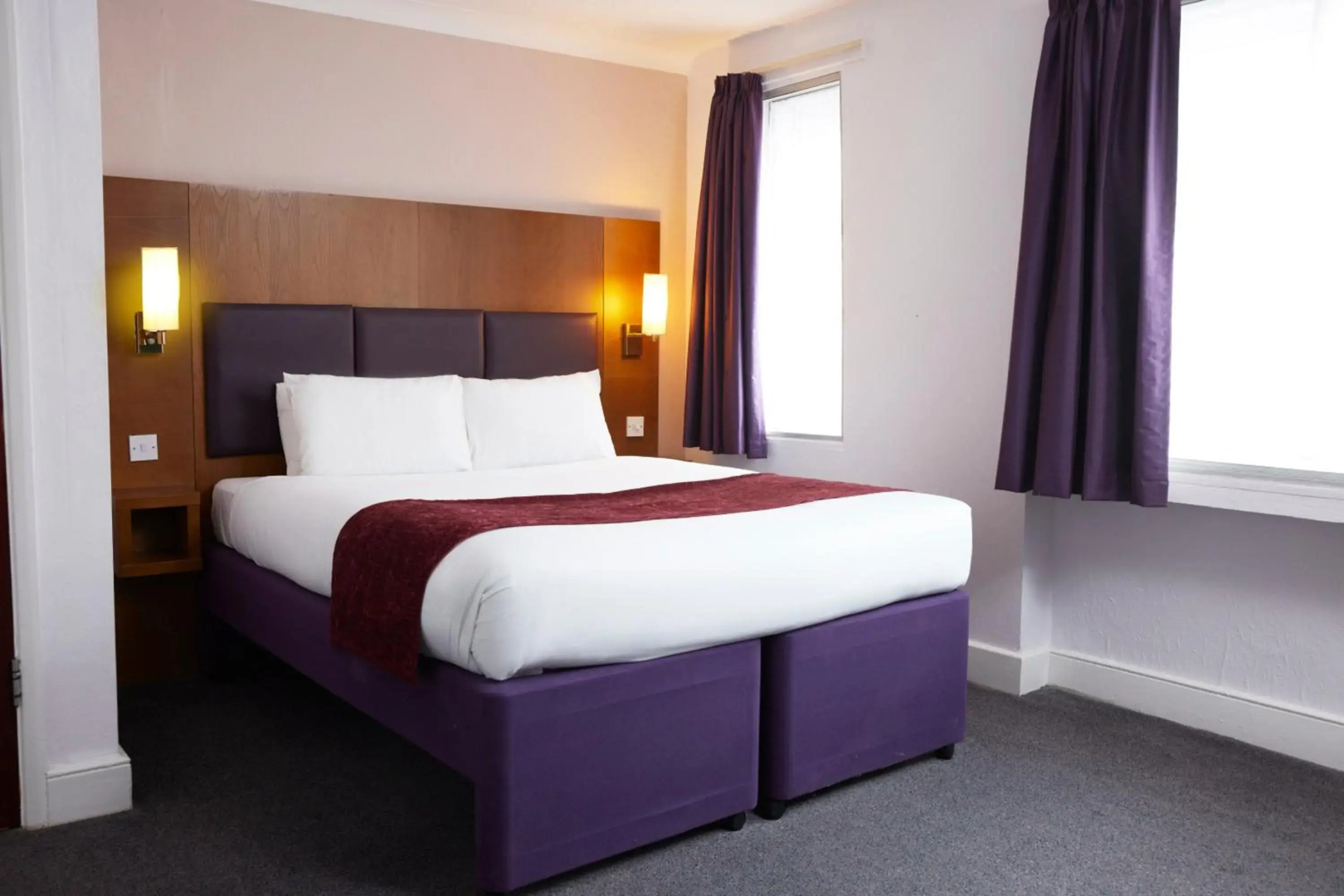 Premier Inn Northampton West (Harpole)
