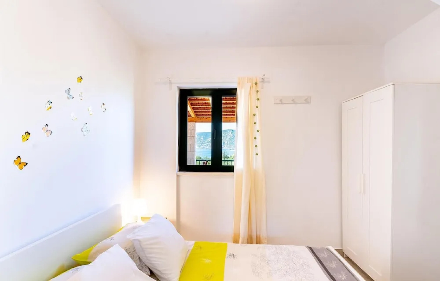 Amazing Home in Kneze With Wifi and 4 Bedrooms