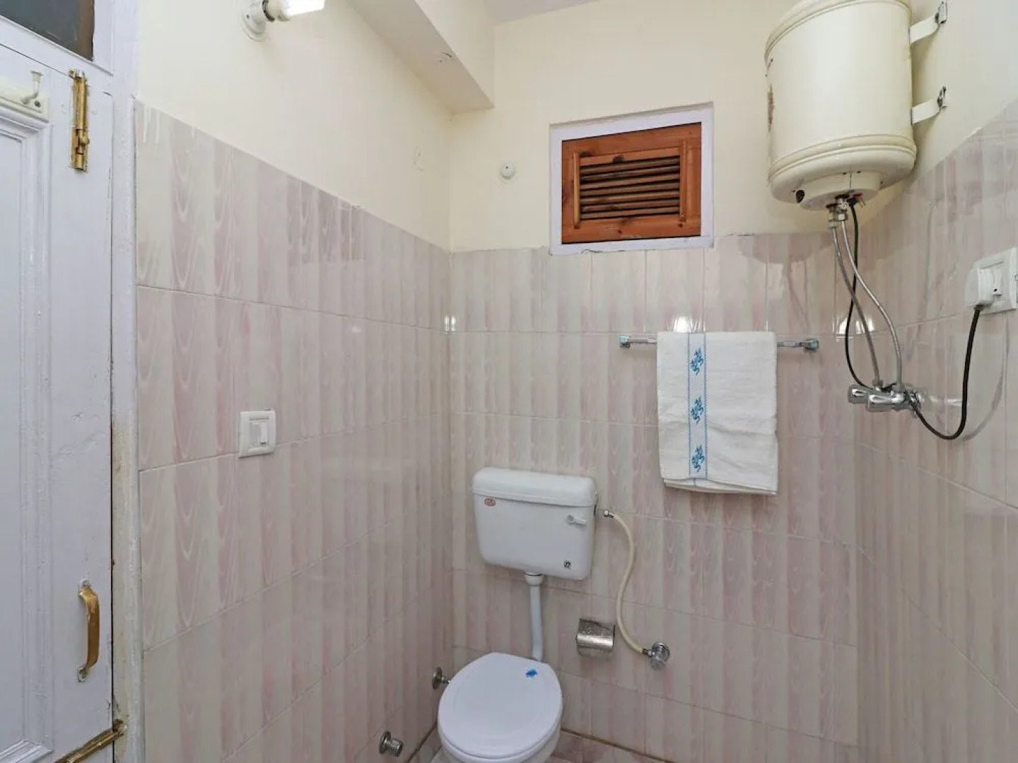 OYO 13317 Home Hill View 2BHK Mashobra