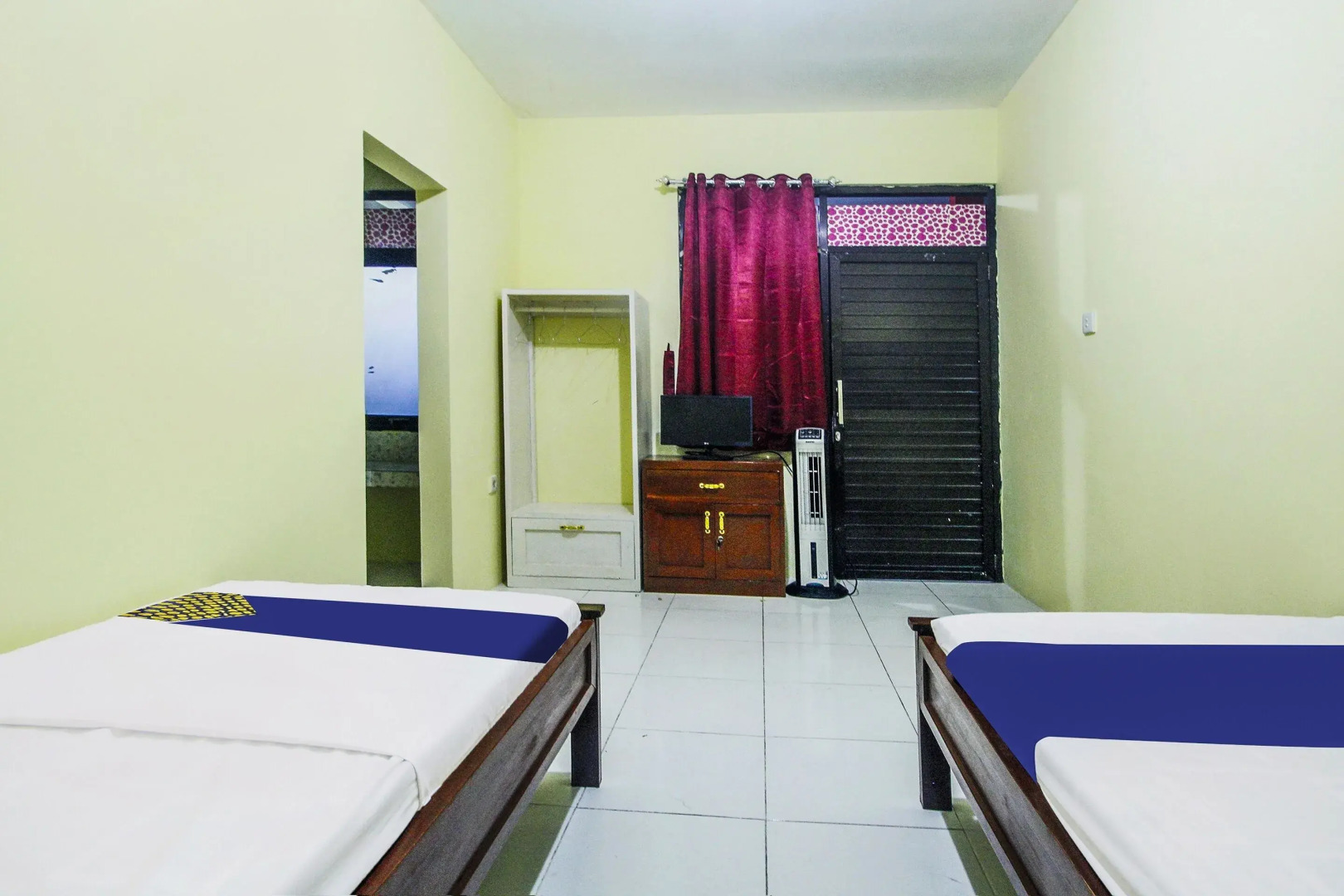 OYO Life 91606 Nadin Guest House Syariah