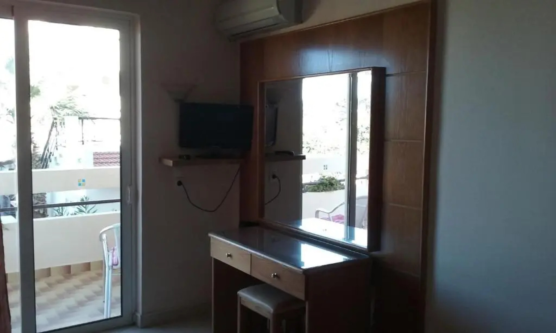 Summer Memories Hotel Apartments