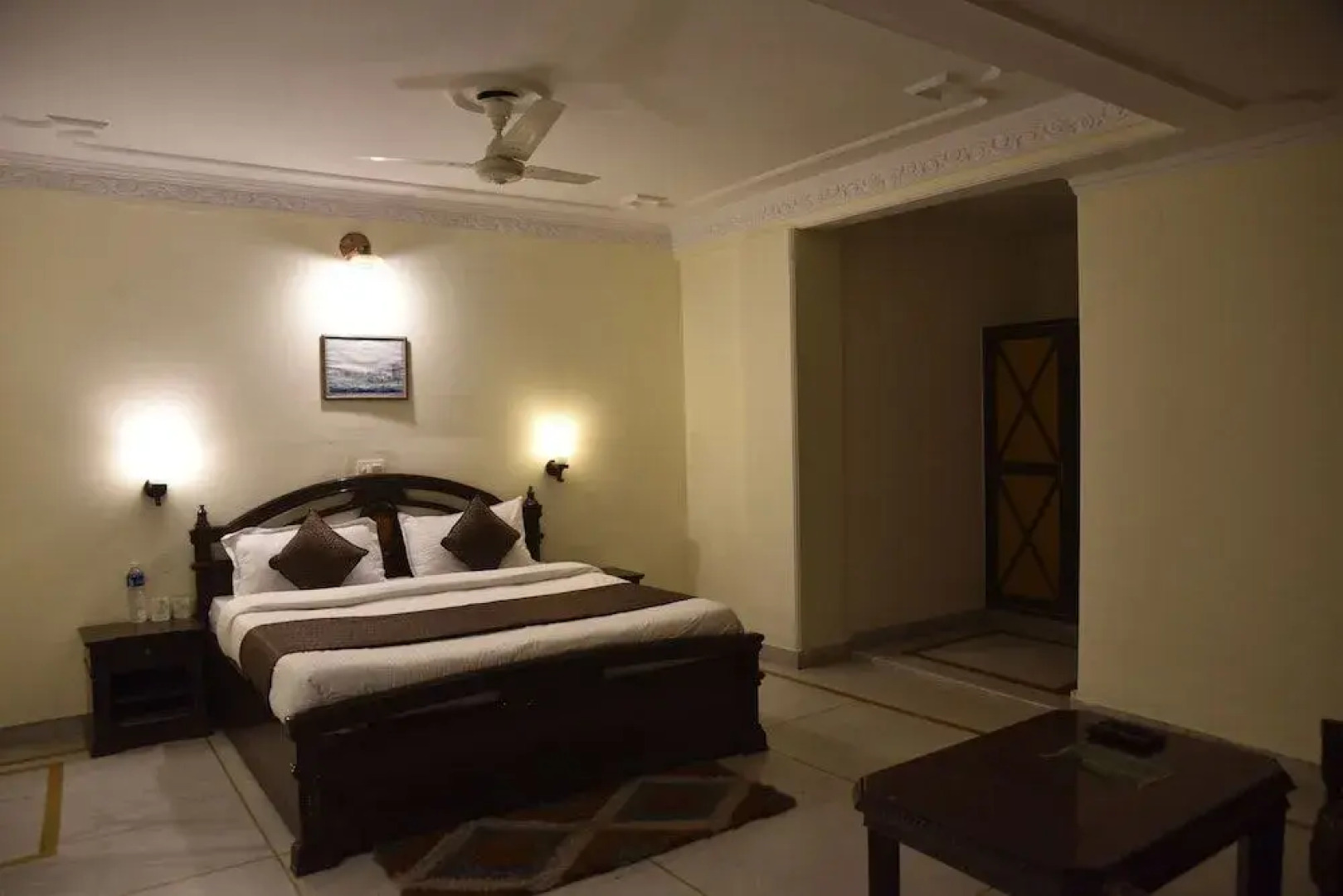 Hotel Swarn Palace by OYO Rooms