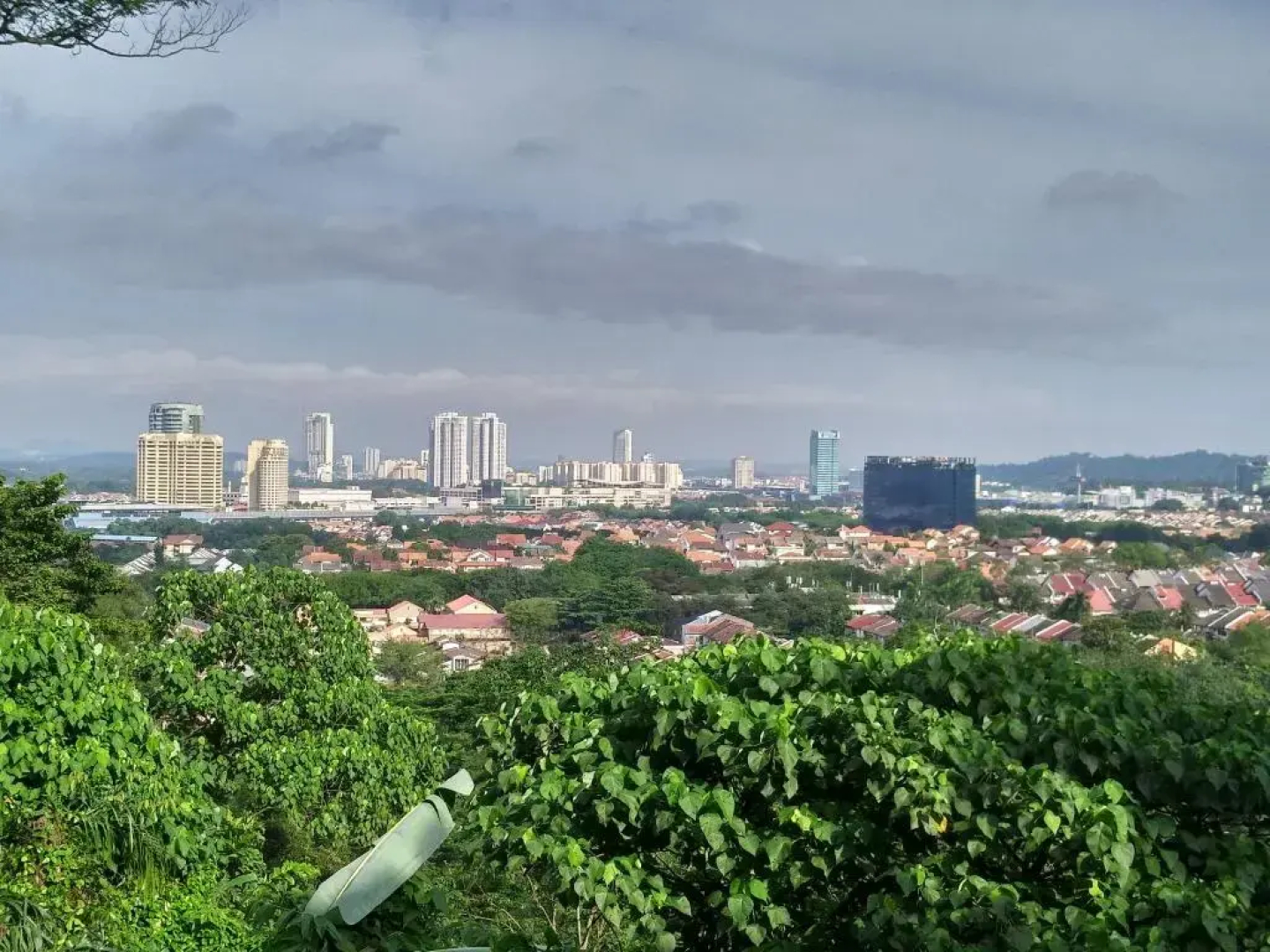 De Jaya Hotel, Pelangi Damansara
