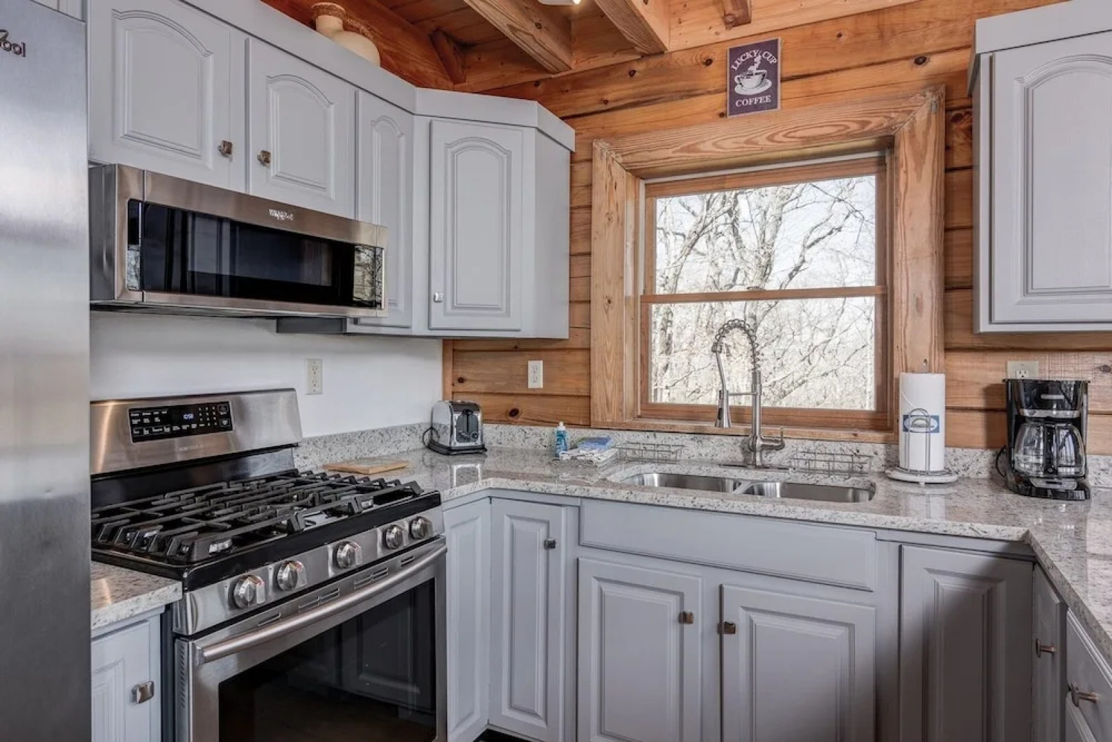 Red Wolf - 2 Br Cabin