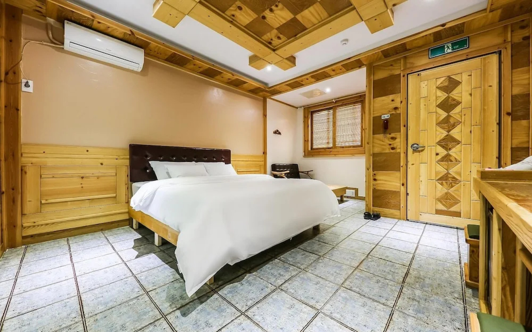 Eumseong Romy and Julie