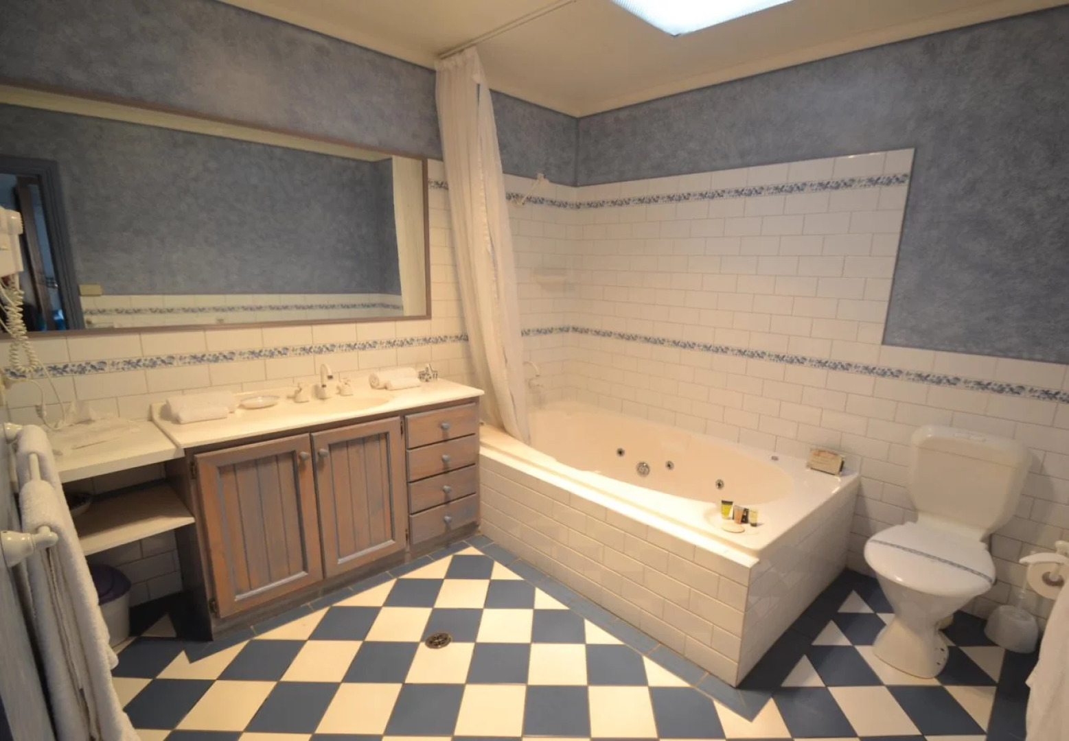 Bordello Hotel, Bar & Spa