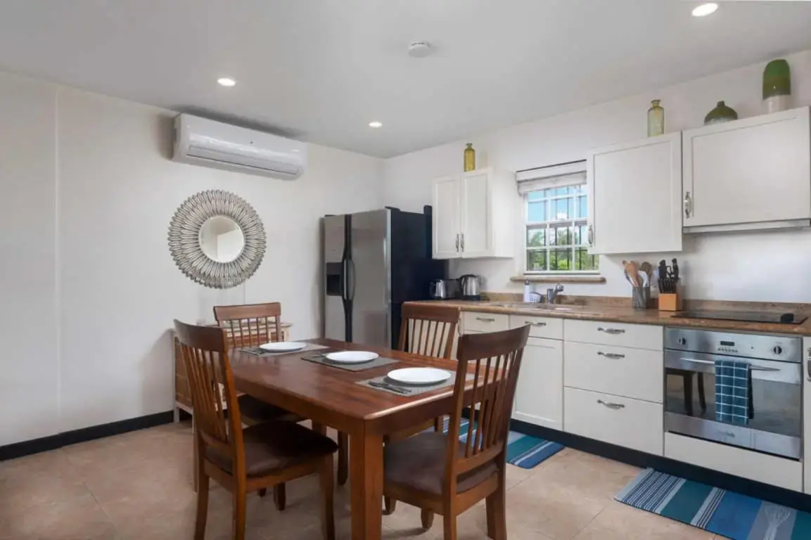 Wonderful 1-bed condo, 2min walk to beach & more