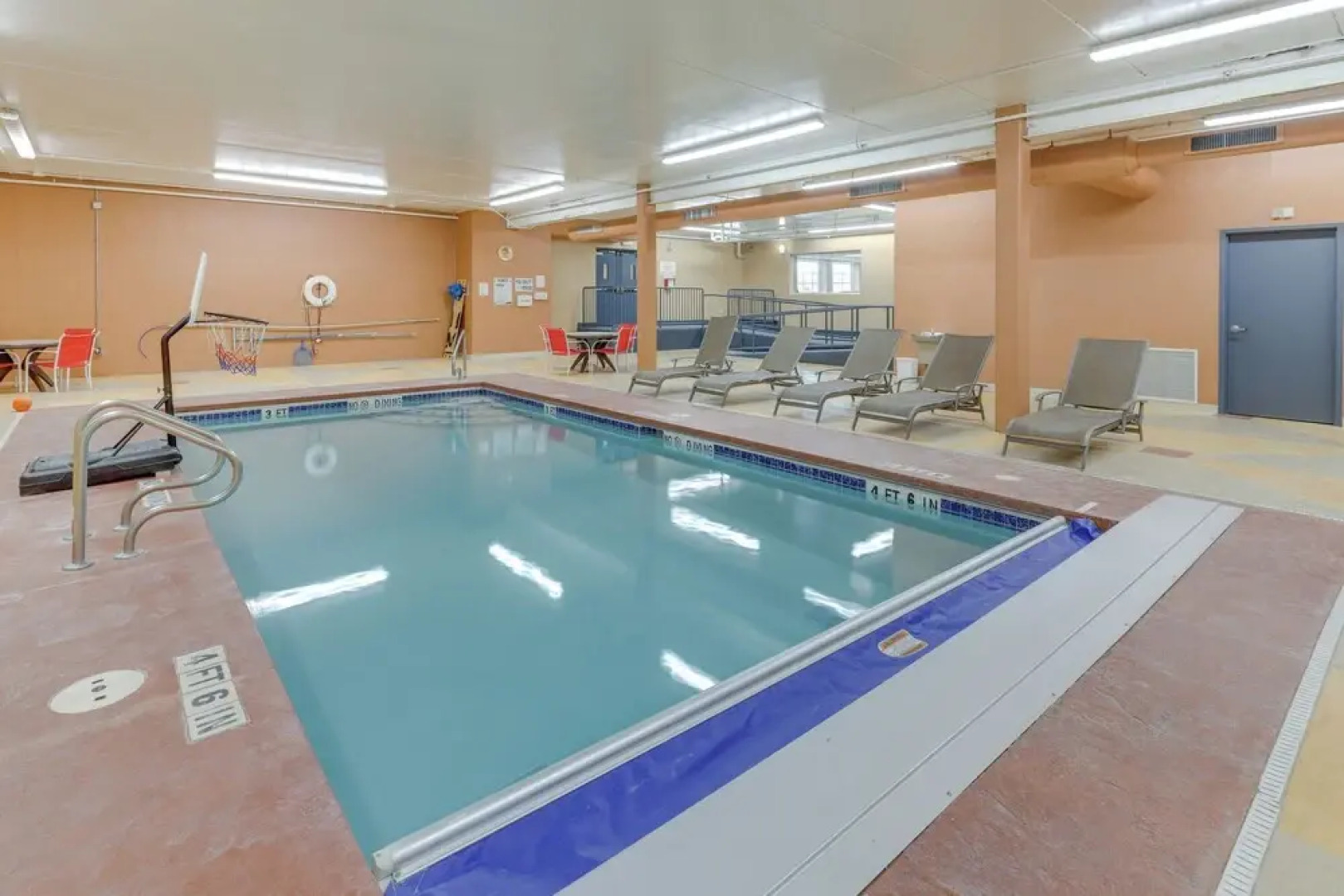 Idyllic New Buffalo Condo: Walk to Beach & Shops!