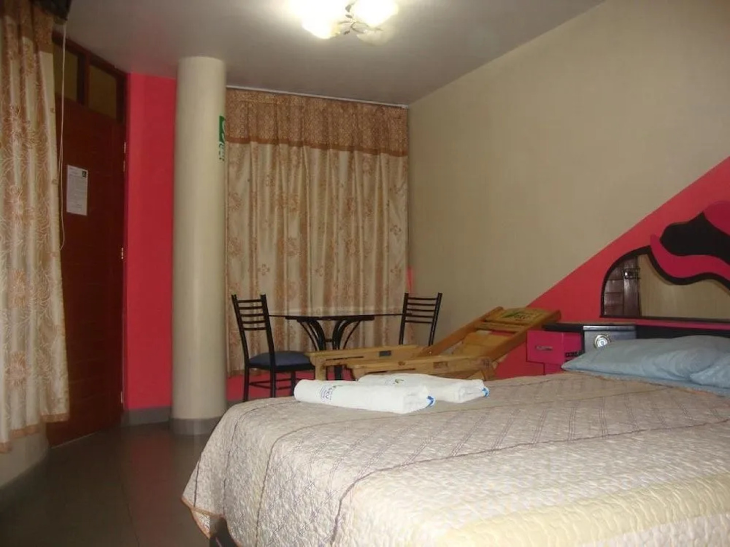 Sauna Spa Yaku Hostal