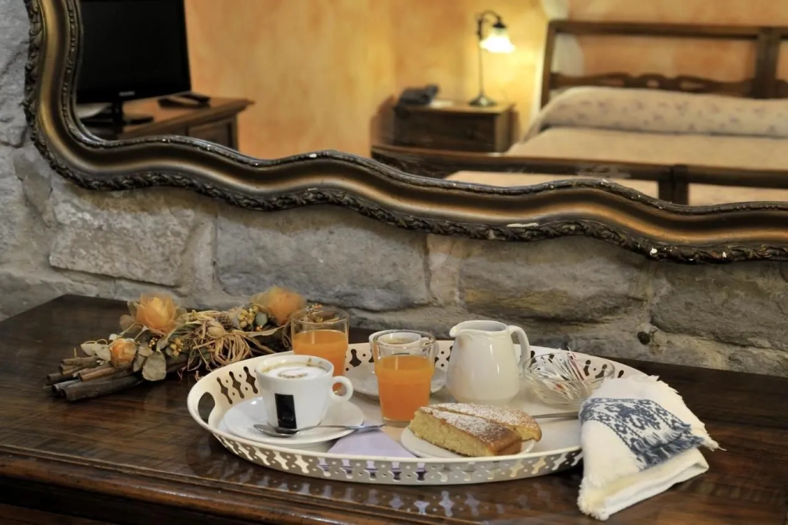 Domus Volumnia Country House