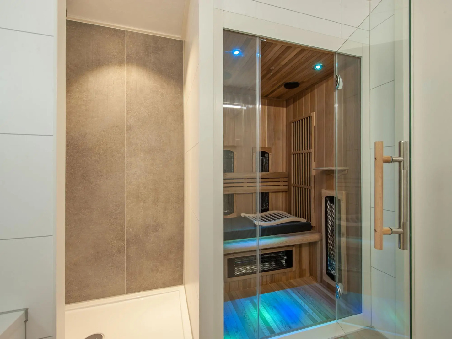 Modern Lodge With Infrared Sauna, Near Helmond