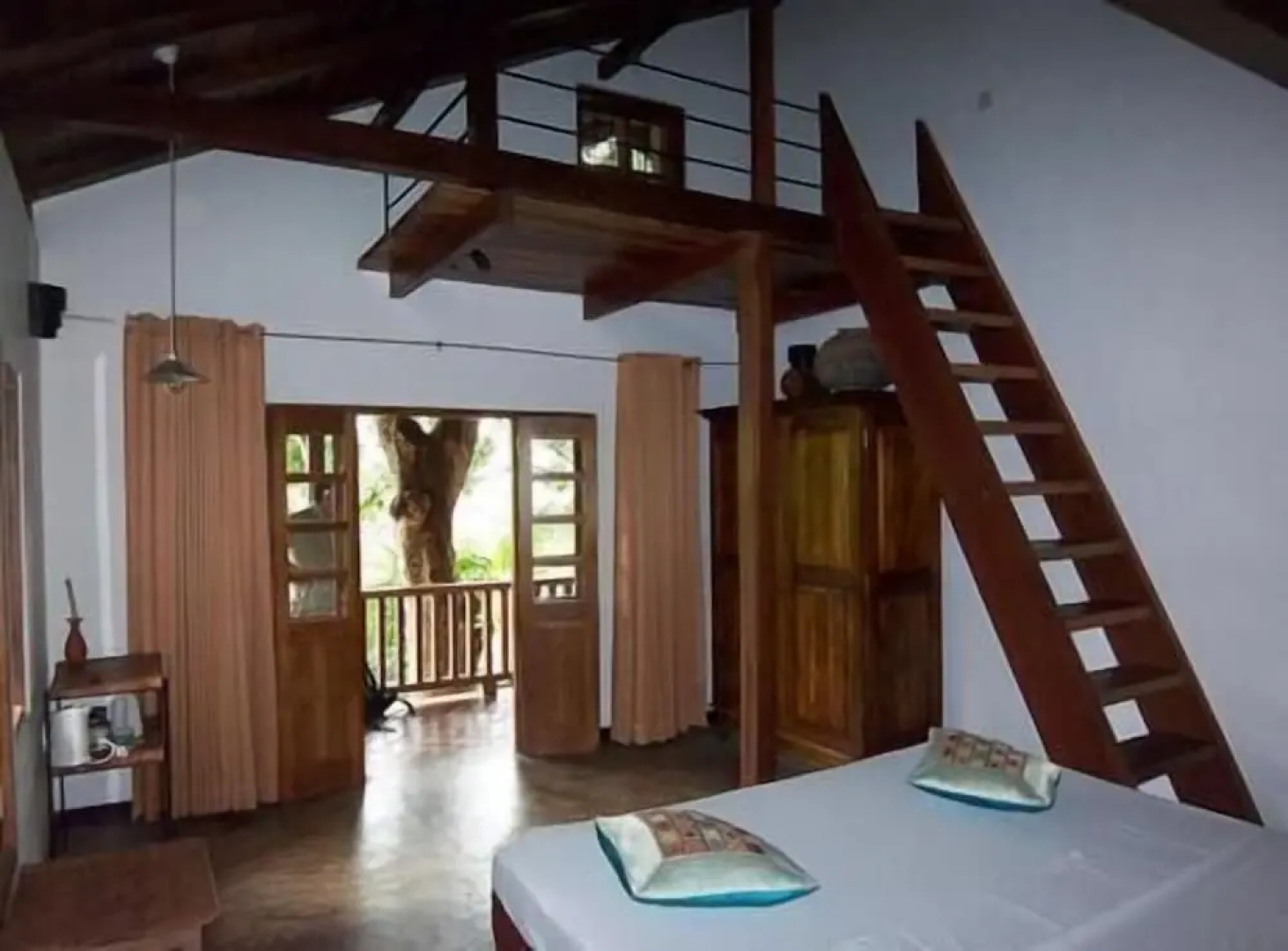 Landa Holiday House