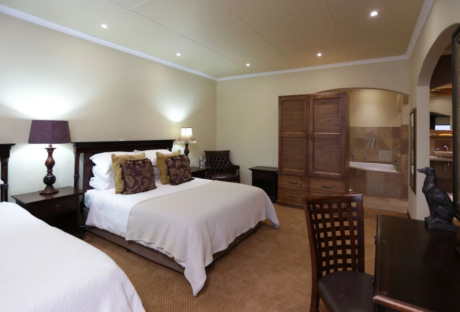 Shangri-La Manor - Adults Only