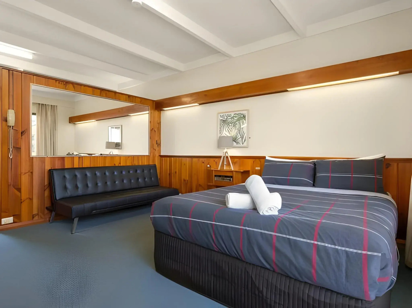 Village Family Motor Inn