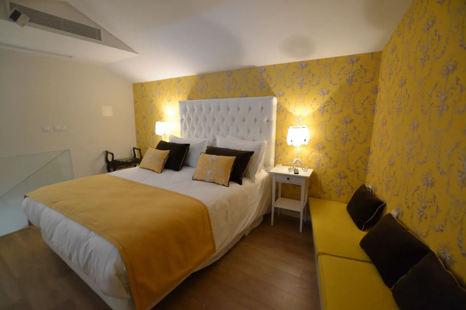 Solar Sampaio E Melo