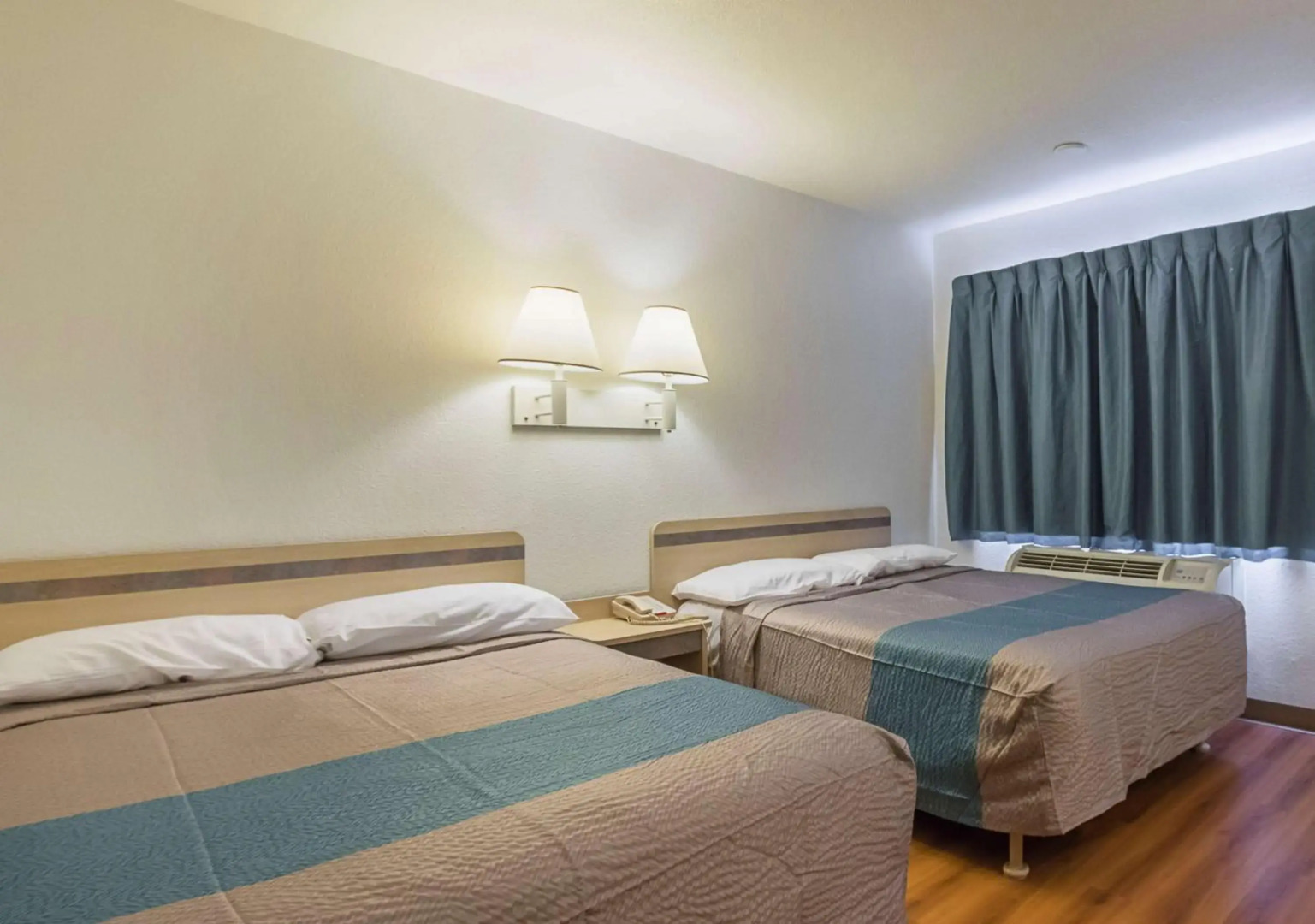 Motel 6 Rochester, MN