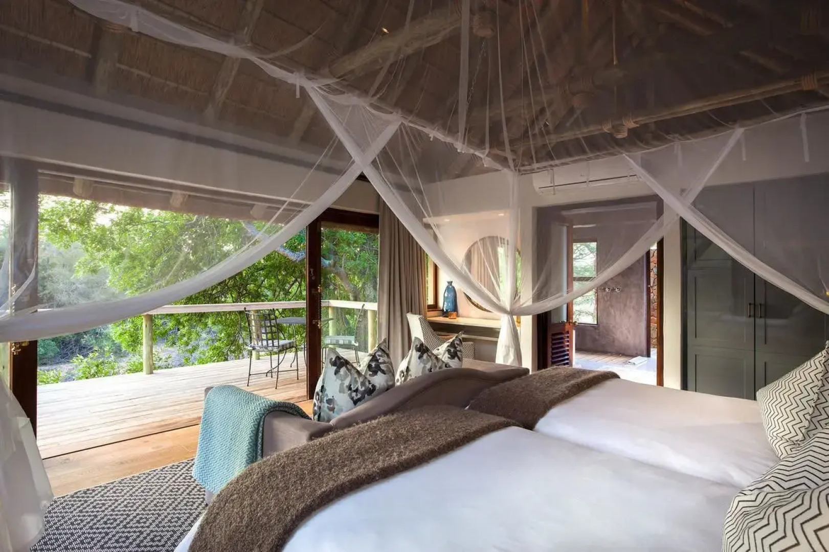 Thornybush Game Lodge