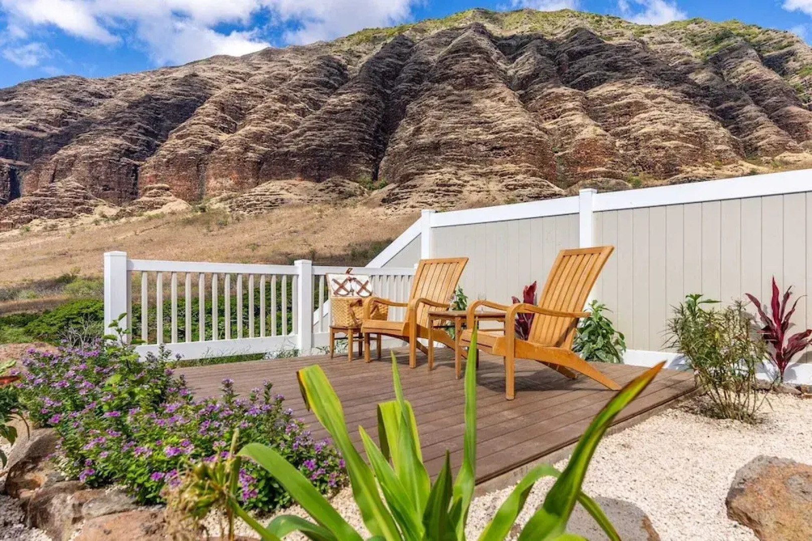 Sleeps 16, 2 Homes Ocean Views, Shared Pool + Gym, Near the Beach Avantstay