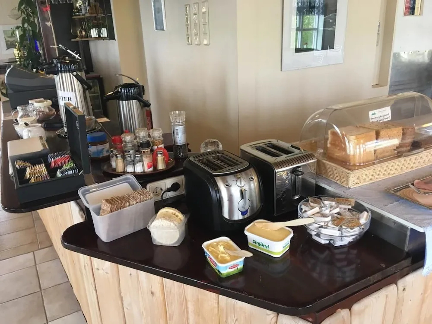 Fosshóll Guesthouse