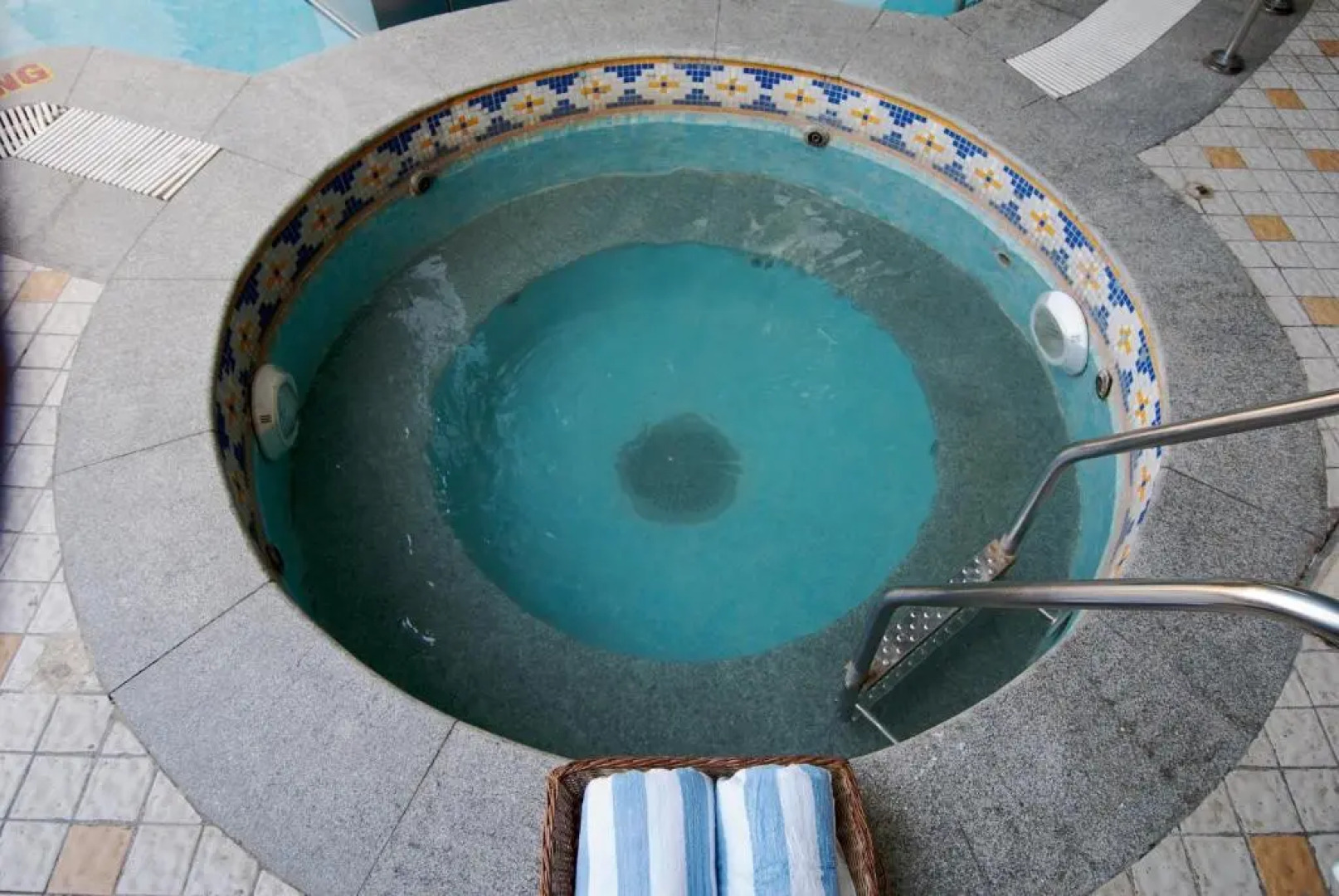 The Regenza by Tunga