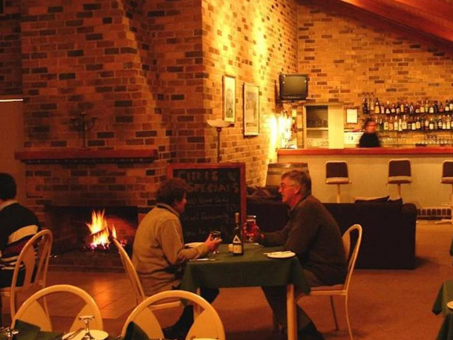 Magdala Motor Lodge & Lakeside Restaurant