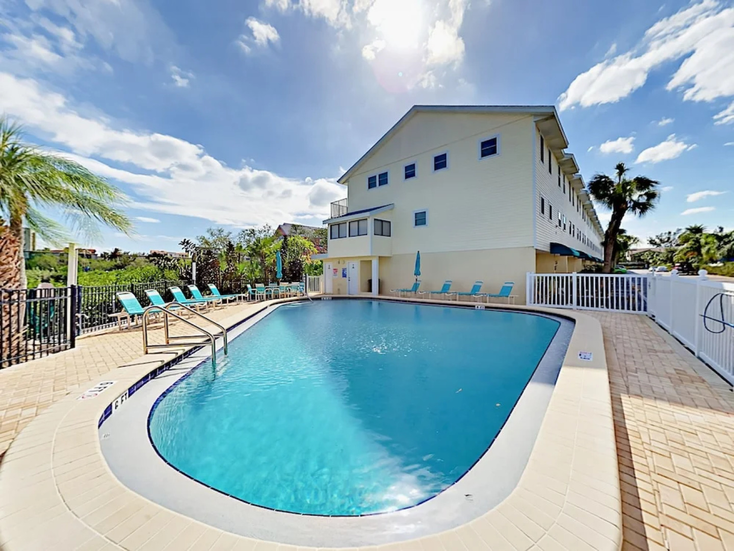 19807 Gulf Blvd Townhouse Unit 120