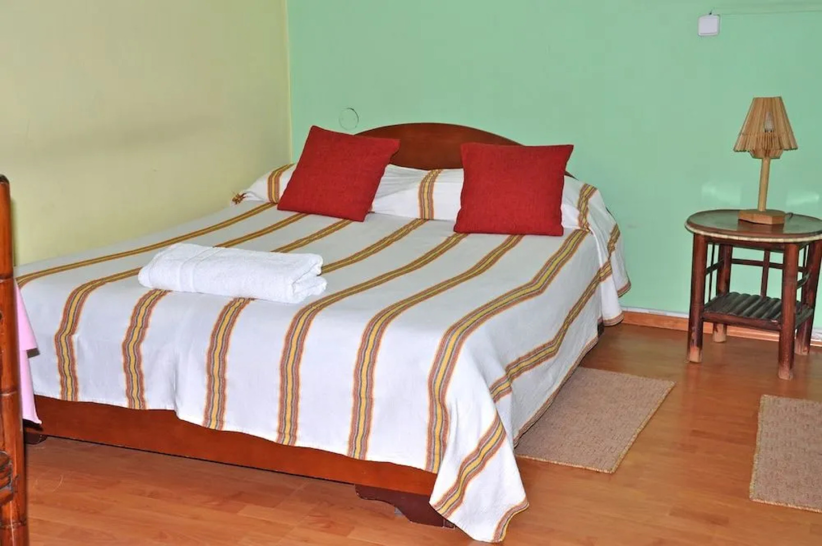 Family Cozy Bed & Breakfast