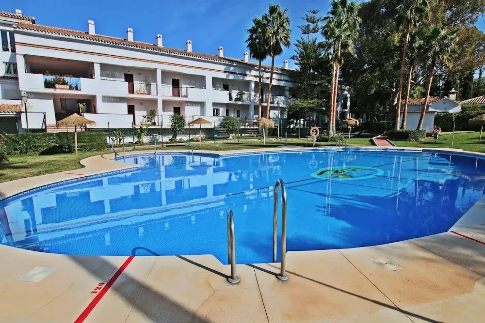Luxury 4 Pers Apartment in Alhaurin de la Torre