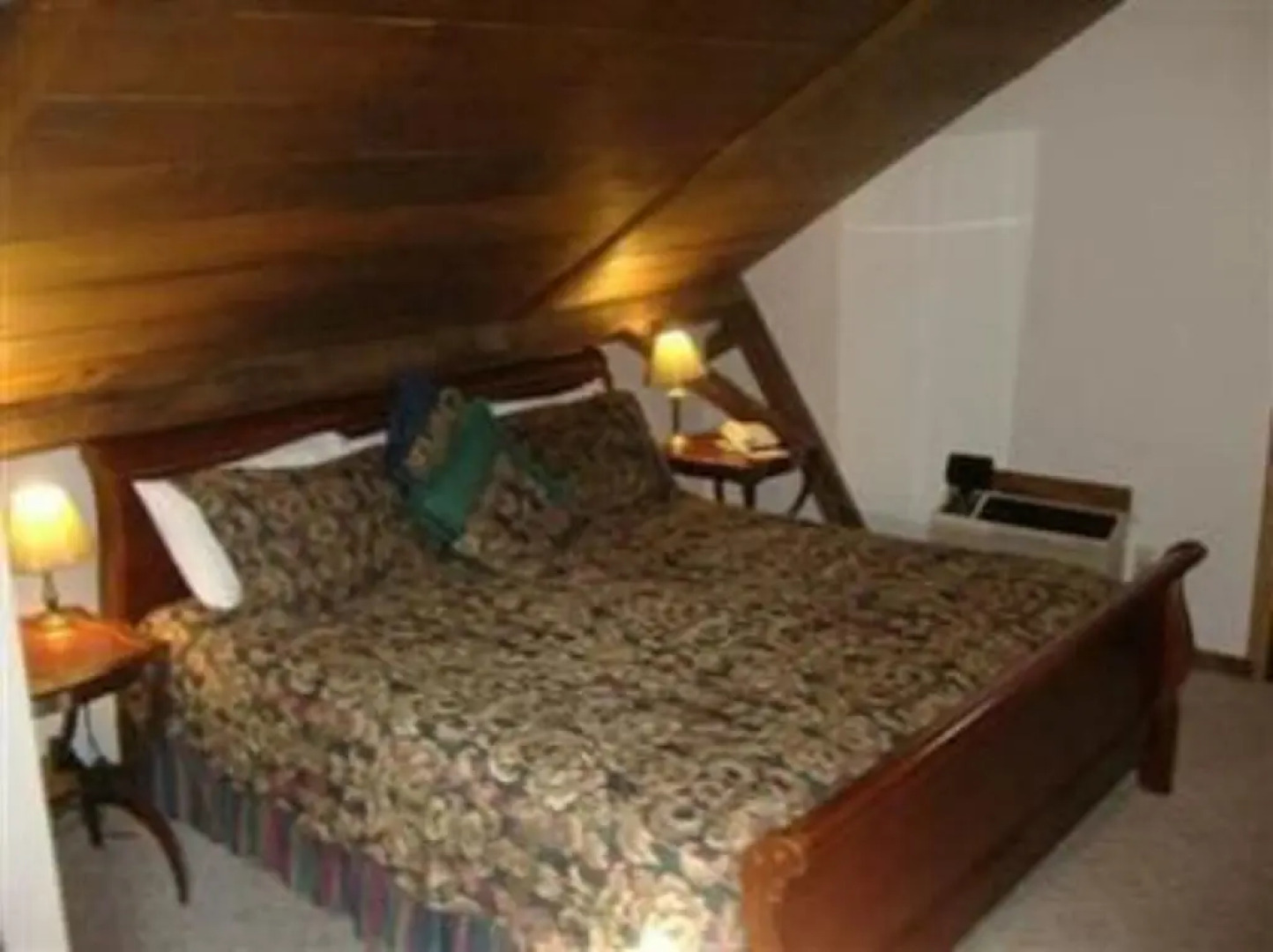 Sturbridge Country Inn