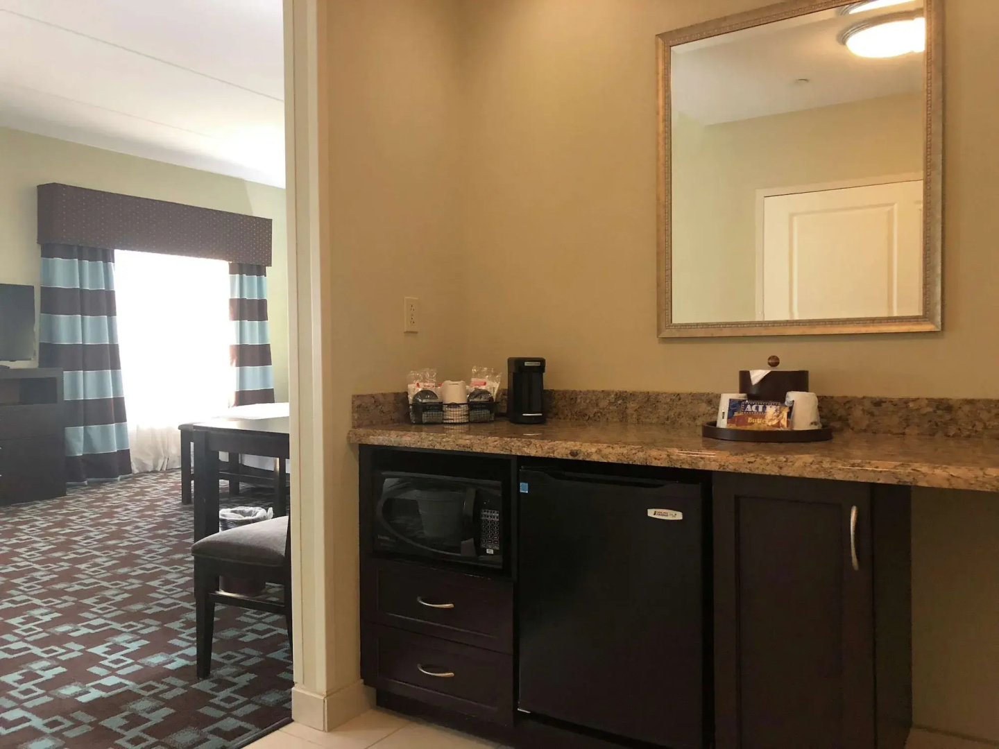 Hampton Inn & Suites Nashville @ Opryland