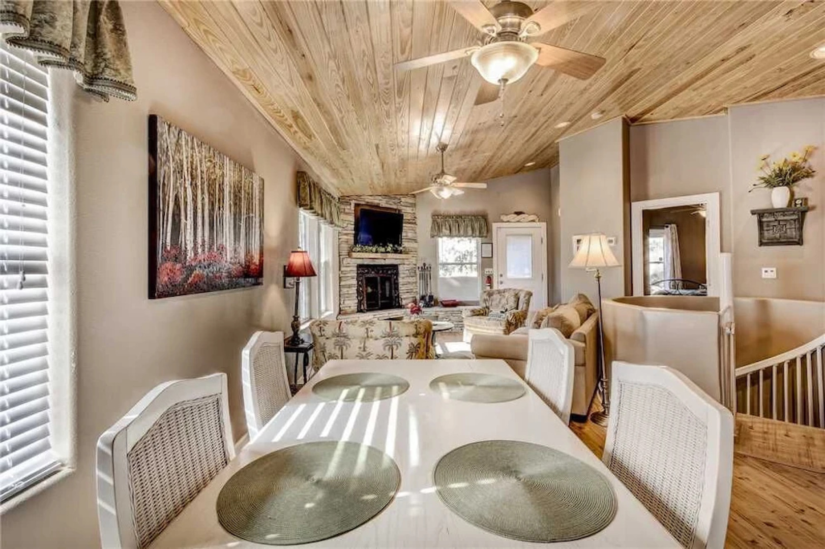 Treetop - Two Bedroom Cabin