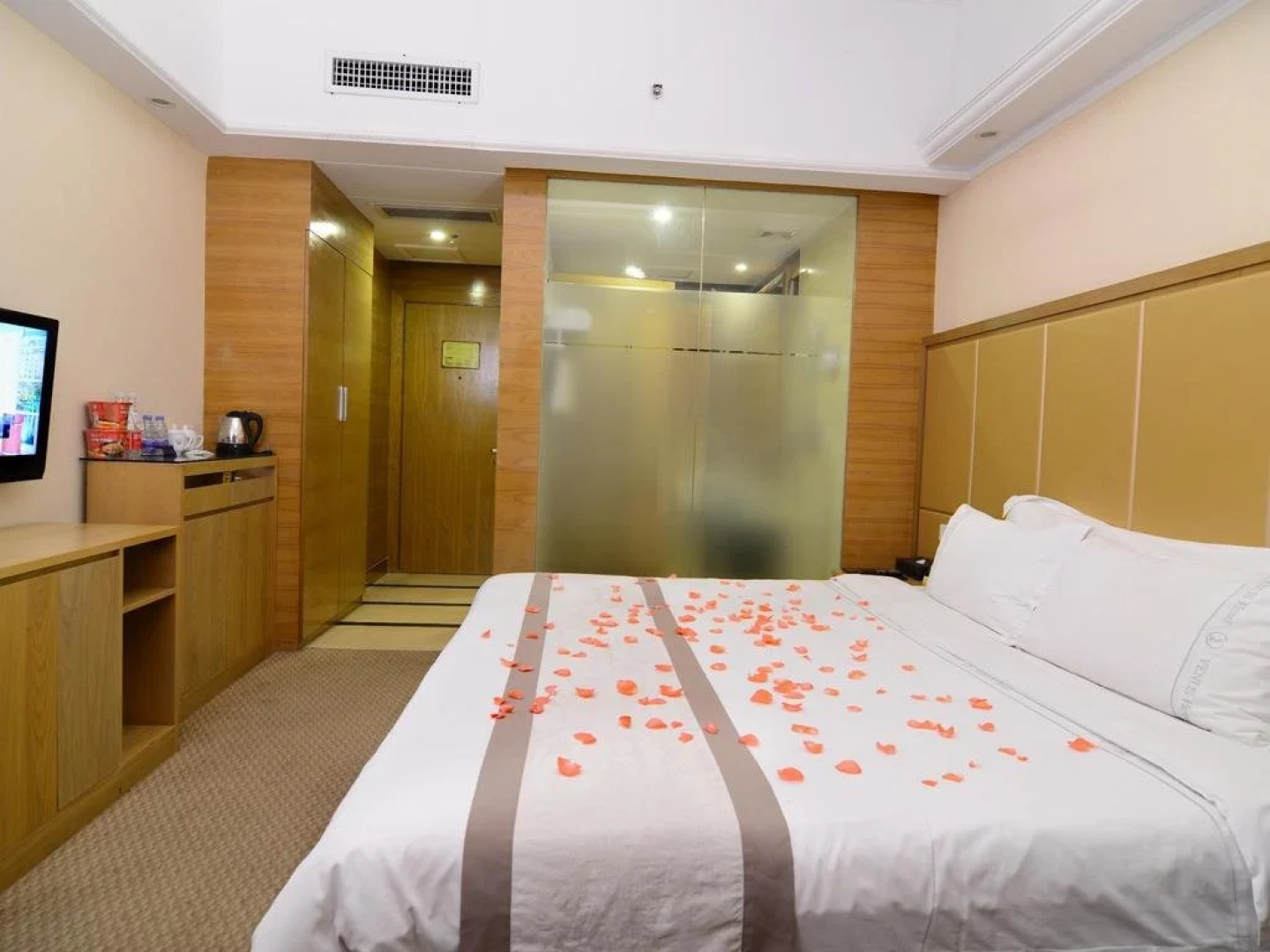 Ji Hotel Shenzhen North Railway Station