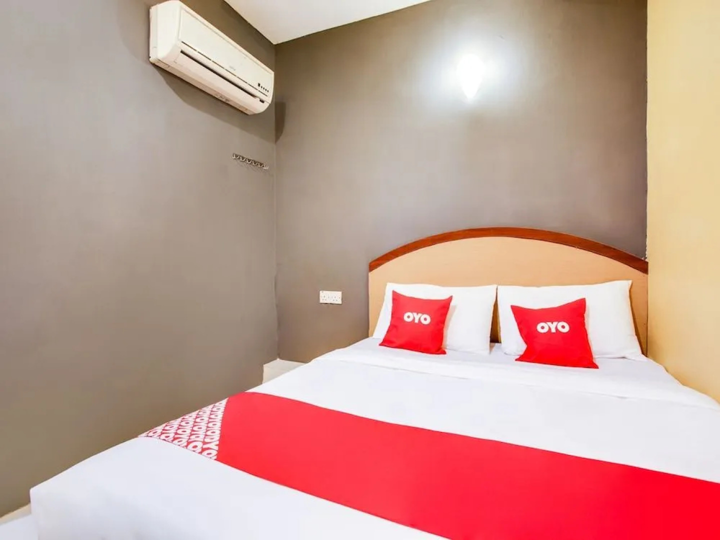 OYO 89656 Melati Hotel Nilai