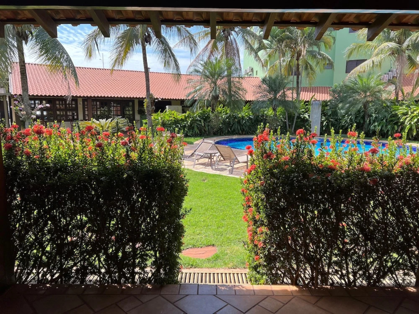 Premier Garden Hotel