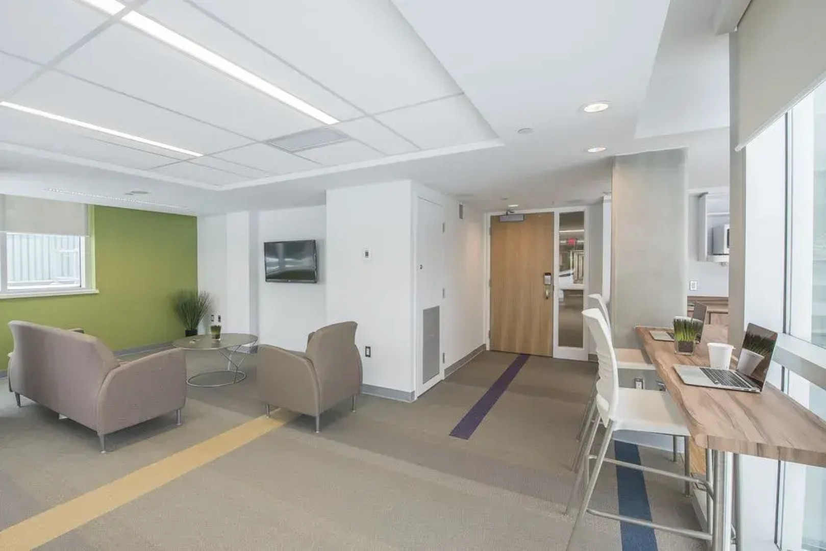 Western Bed and Breakfast - Ontario Hall