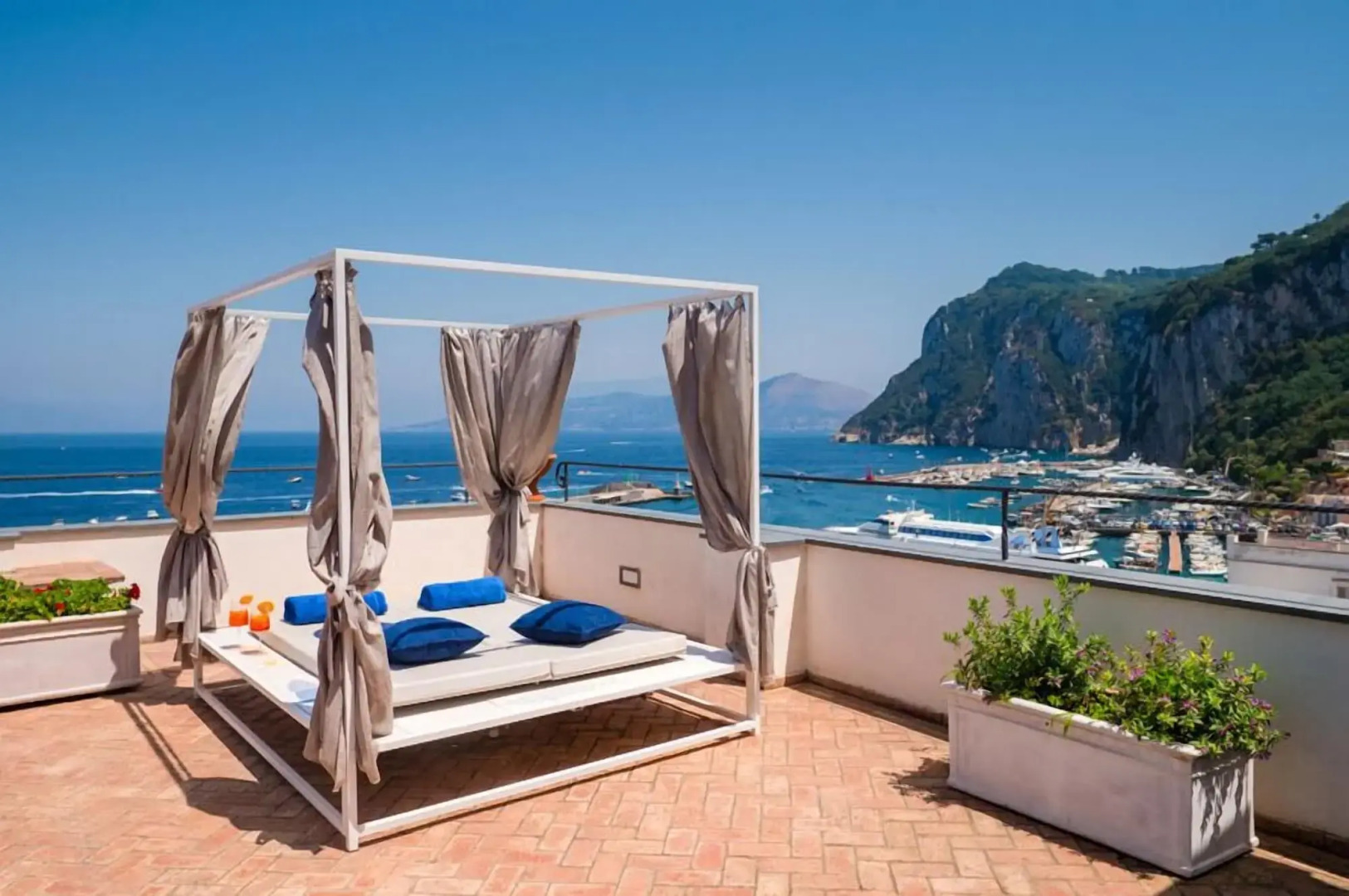 Relais Maresca Luxury Small Hotel