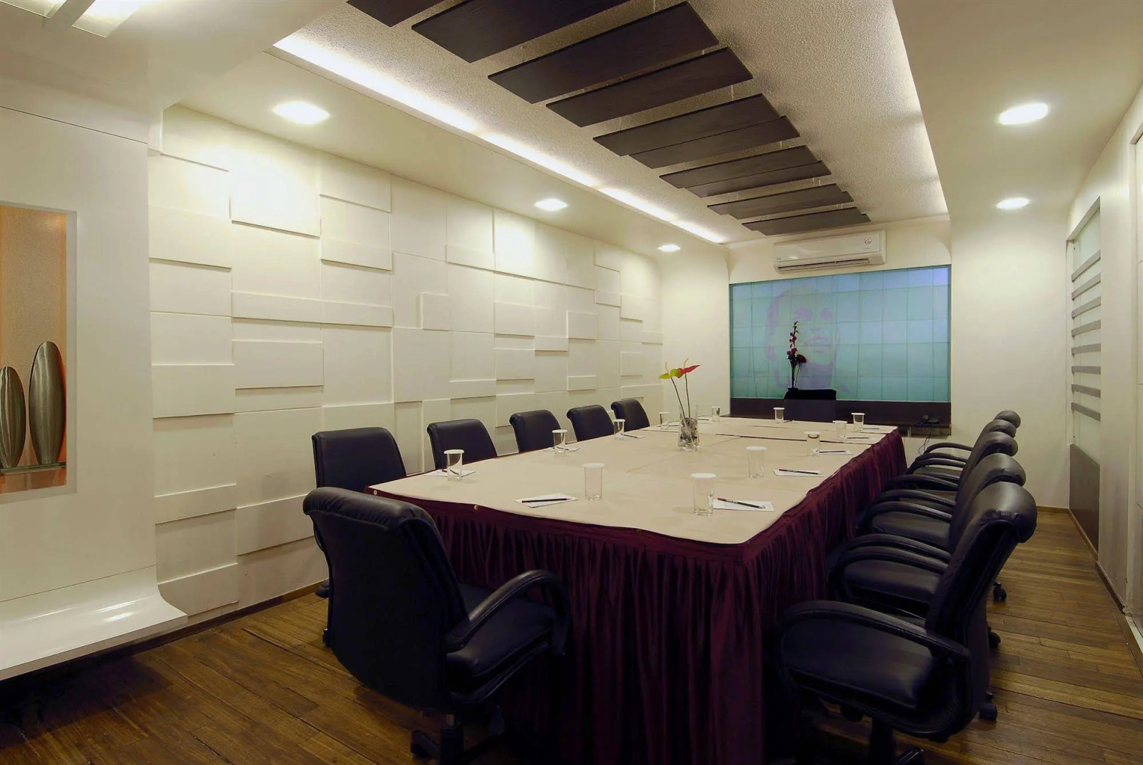 Planet Boutique Hotel