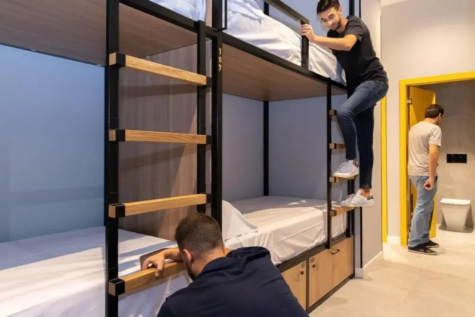 Petit Hostel La Latina - Adults Only