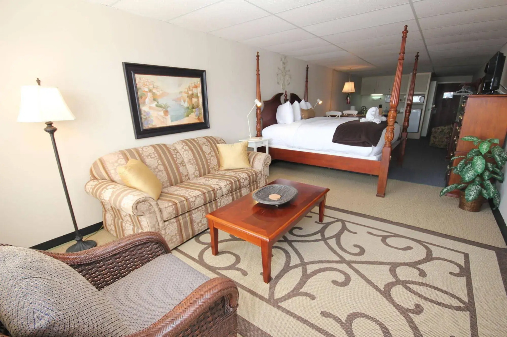 Saint Andrews Inn & Suites