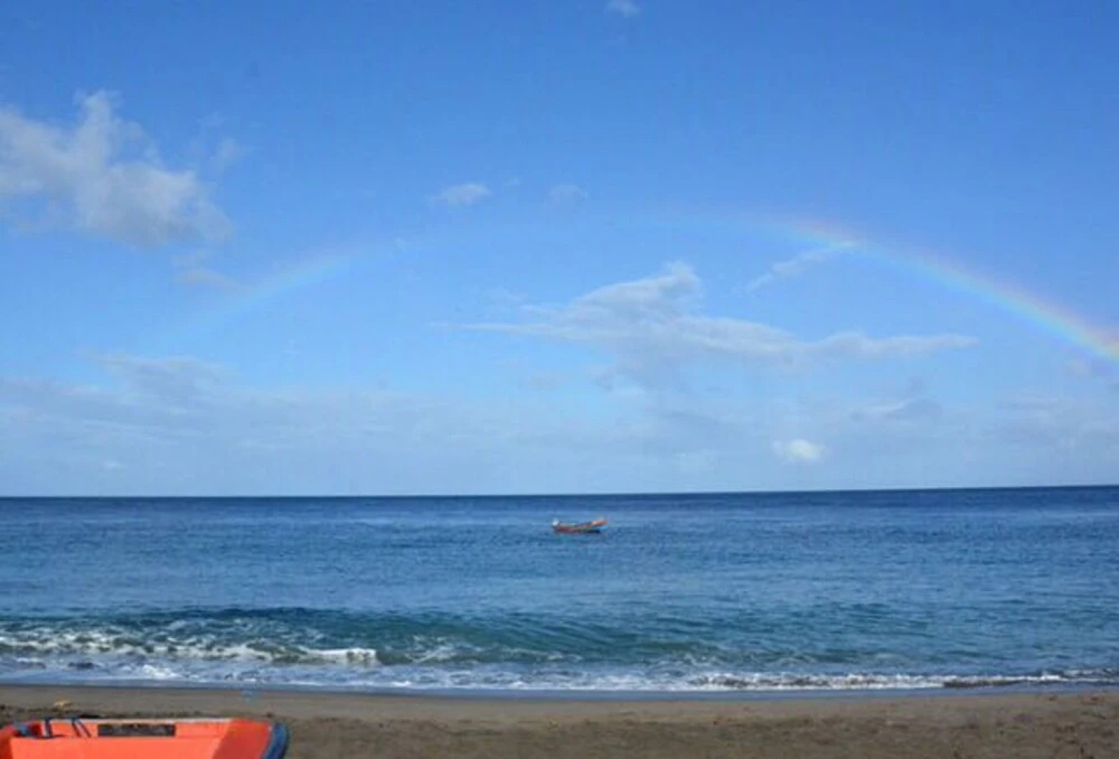 Apartment in a Bungalow on the Beach in Le Carbet Wonder
