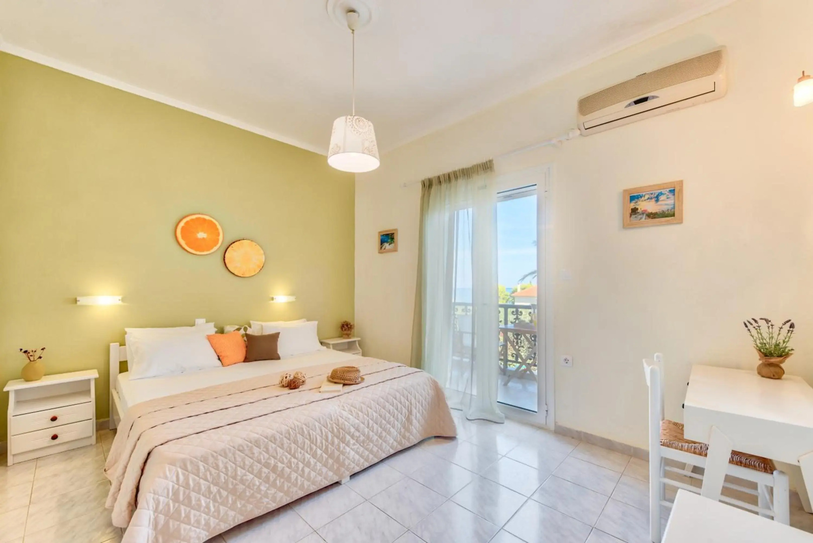 Panorama Studios & Apartments