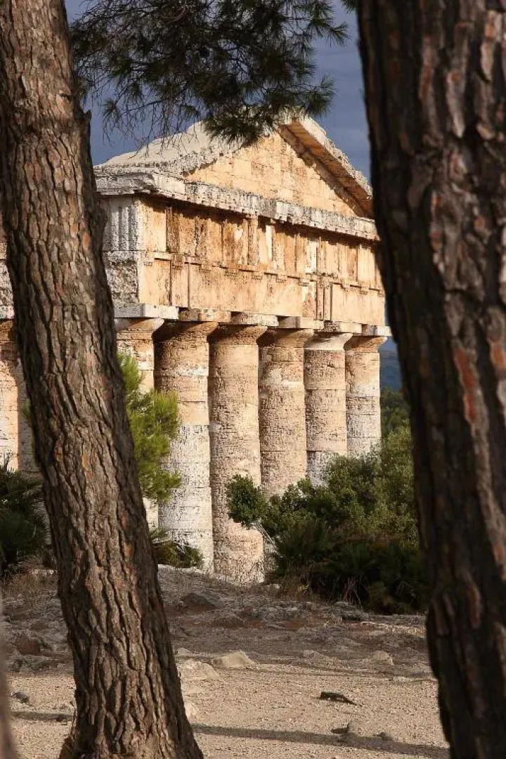 3 Bedrooms Villa With Private Pool Jacuzzi And Enclosed Garden At Bivona