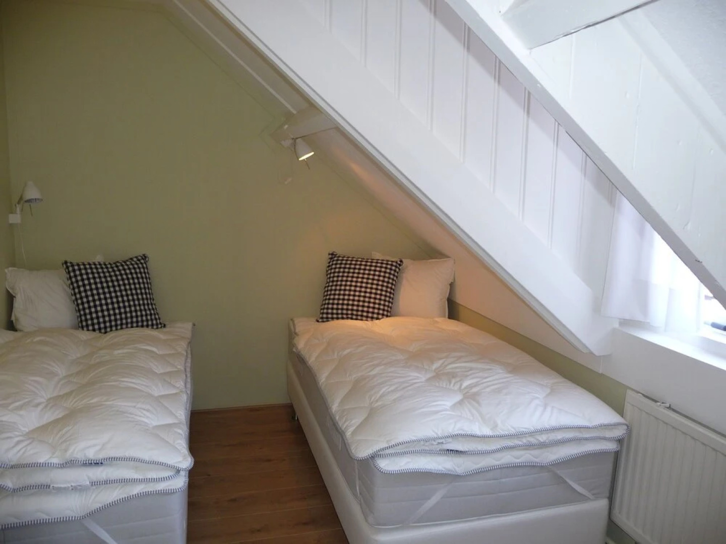 Attractive, 6-person Holiday Home Located on the Central Square of the Village of Koudekerke