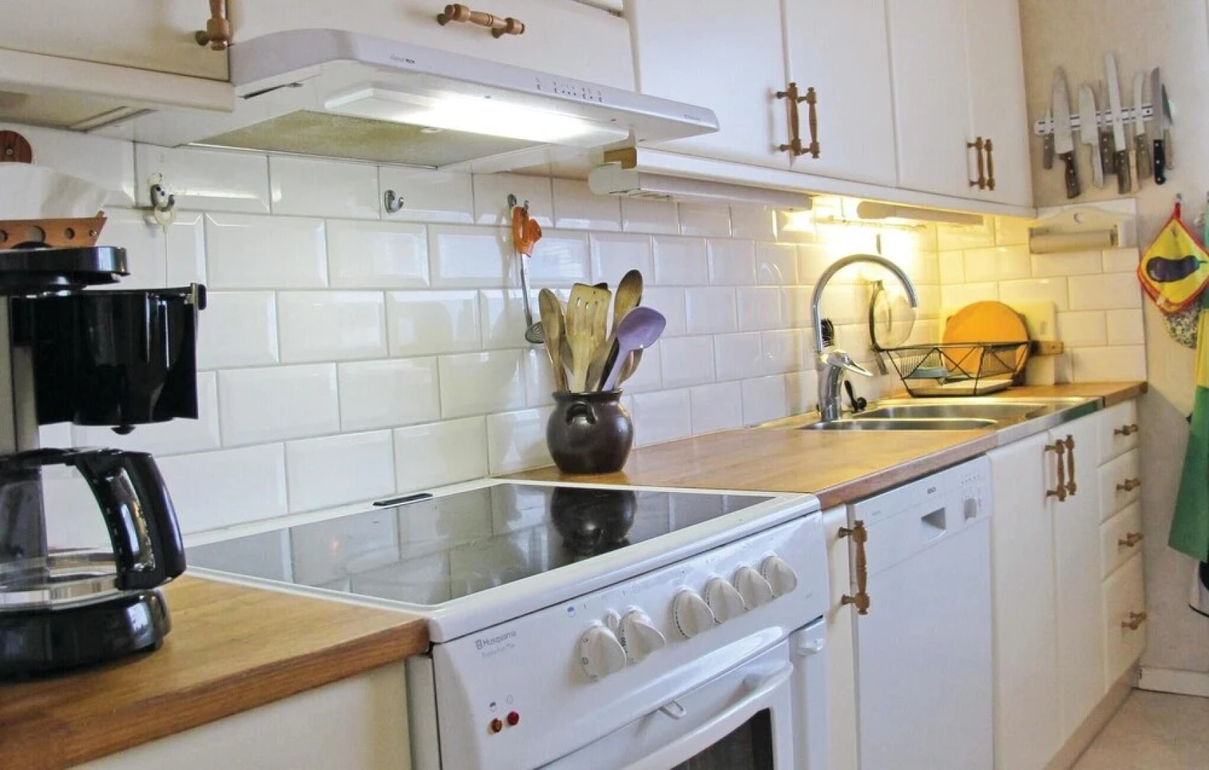 Amazing Home in Lysekil With 4 Bedrooms, Sauna and Wifi